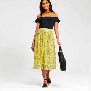 Who What Wear Floral Celery Lace Pleated Overlay Midi Skirt Size 8 Lined A-Line